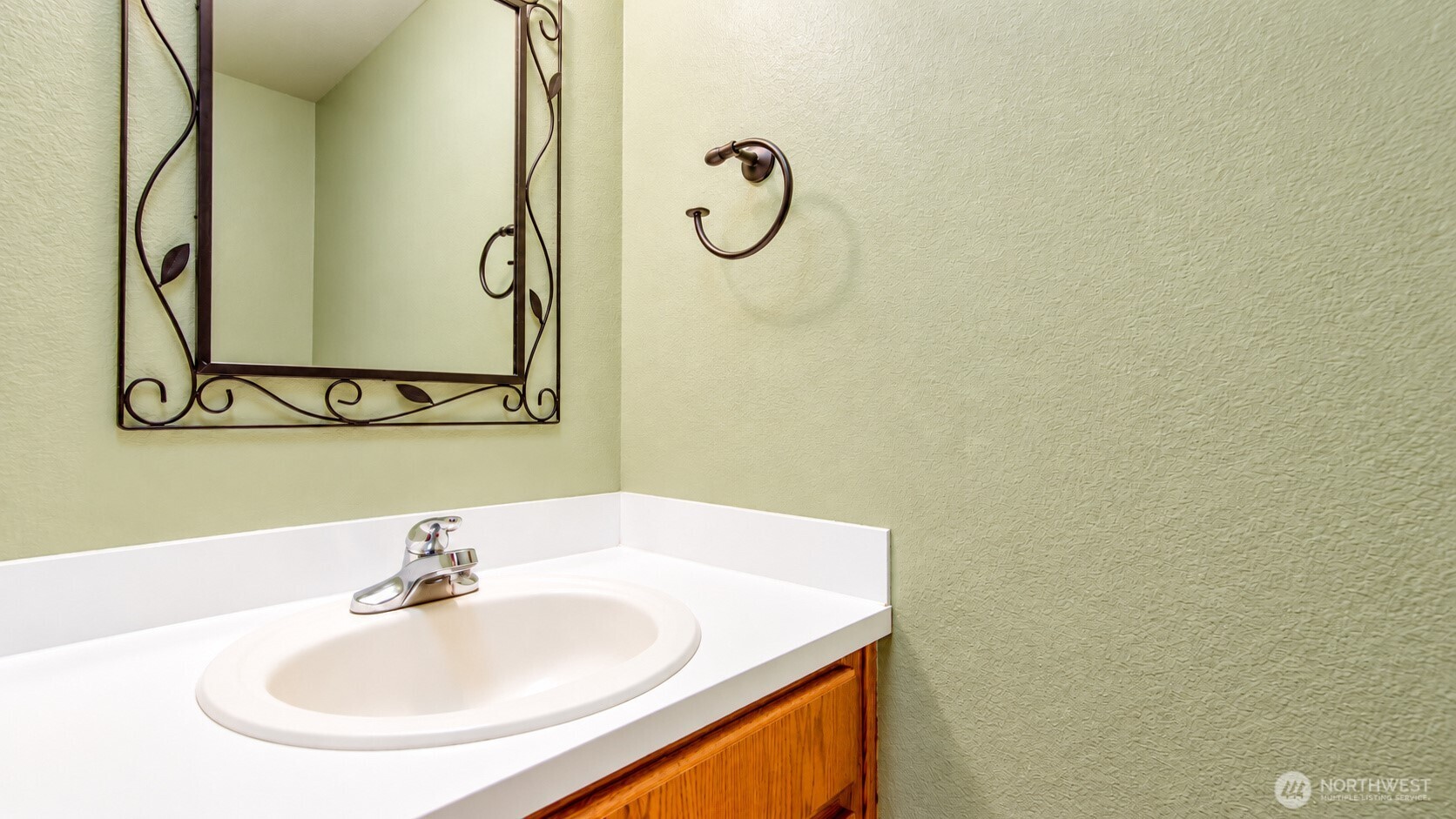 163 Home Town Drive Property Photo 12