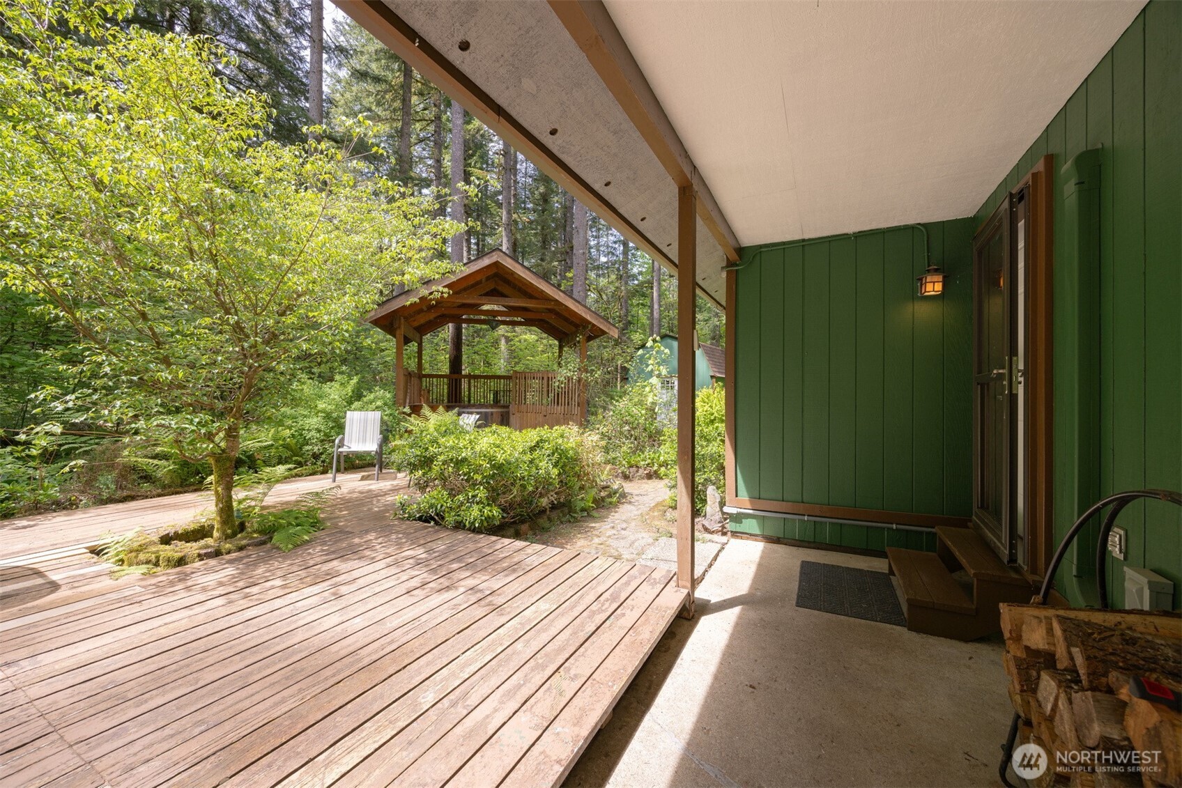 7375 Mt Baker Highway Property Photo 4
