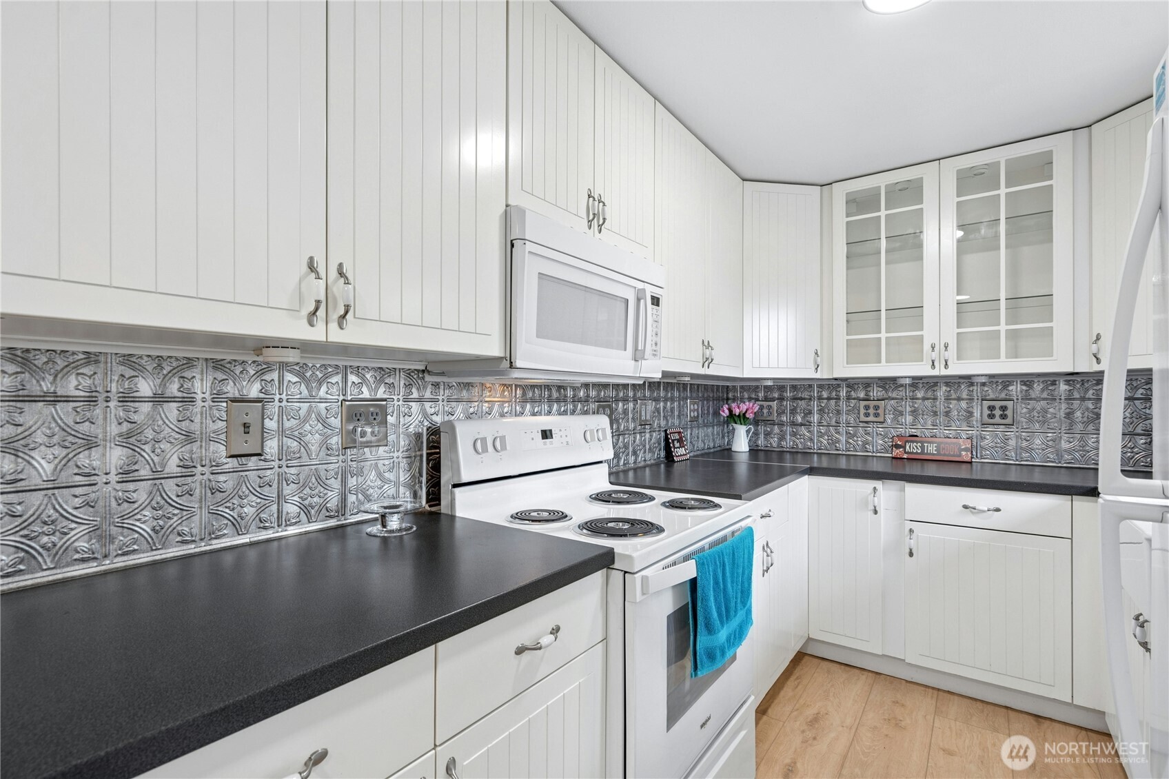 30637 1st Place Property Photo 10