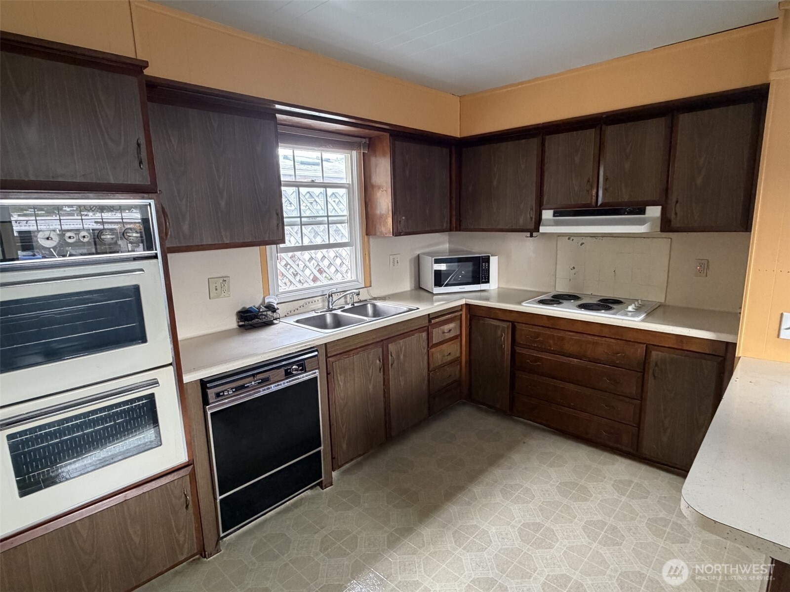 3215 S 182nd Street 171 Property Photo 4