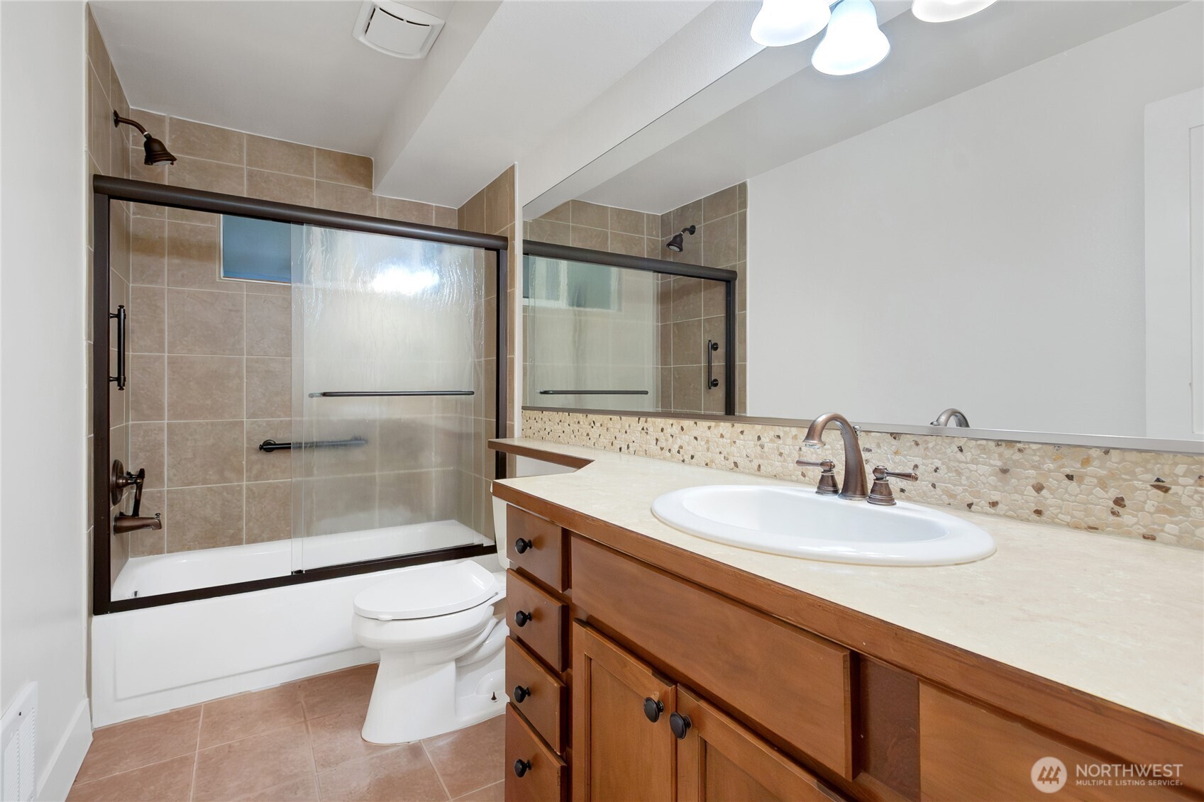 418 N L Street 18-8 Property Photo 13