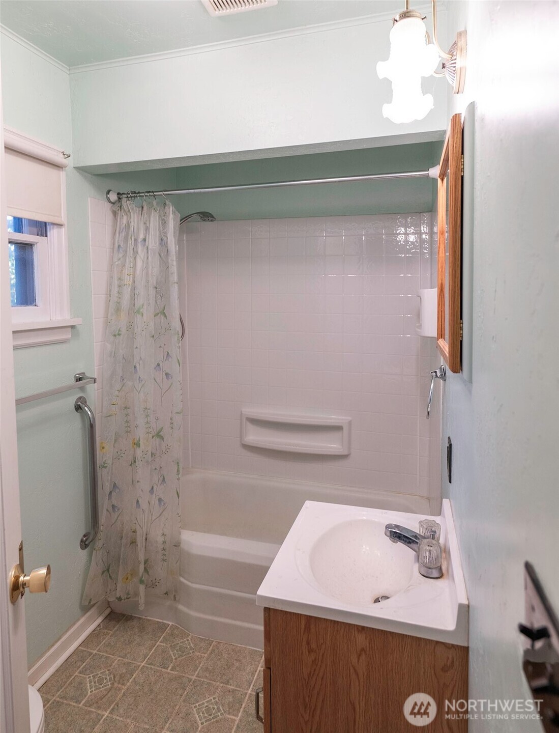 40 Nw B Street Property Photo 10