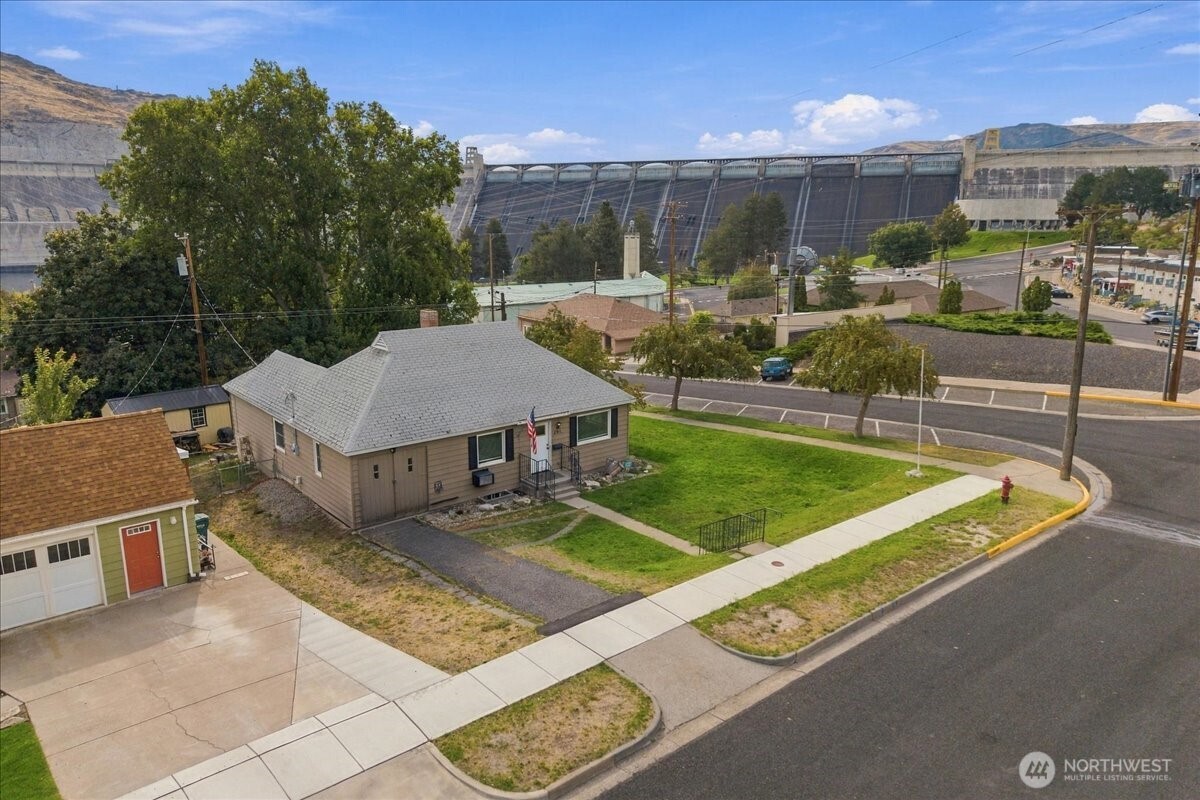201 Ferry Street Property Photo 1