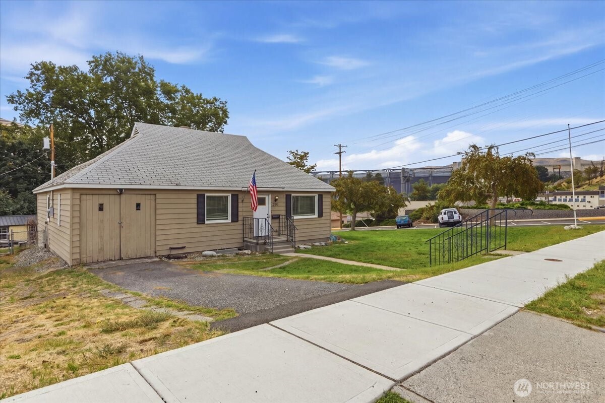 201 Ferry Street Property Photo 8
