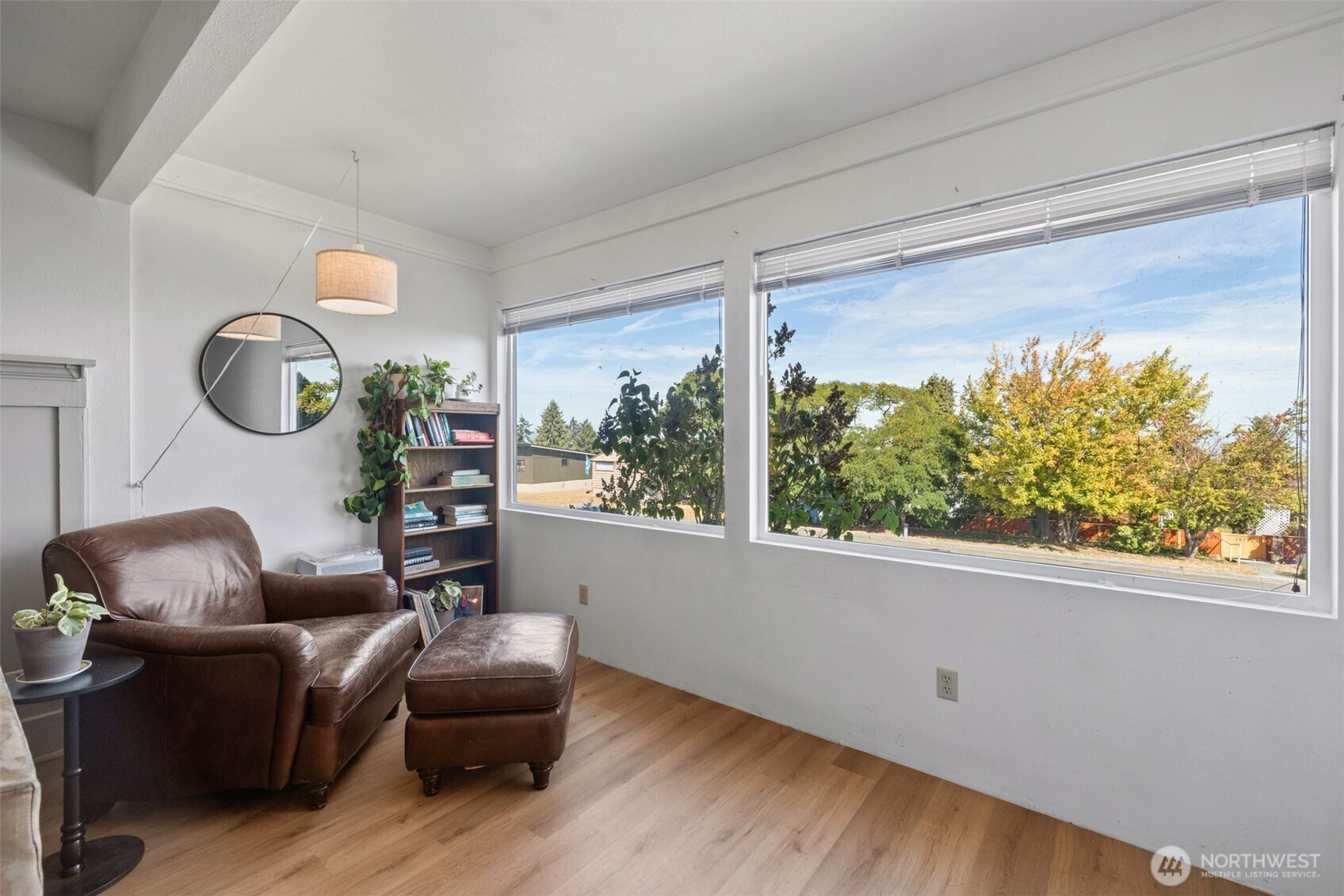 1616 W 7th Street Property Photo 8