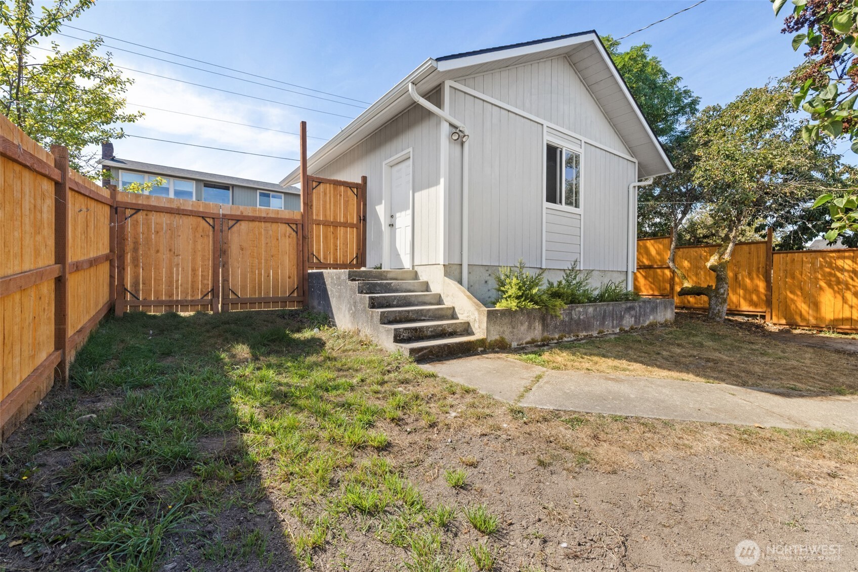 1616 W 7th Street Property Photo 33