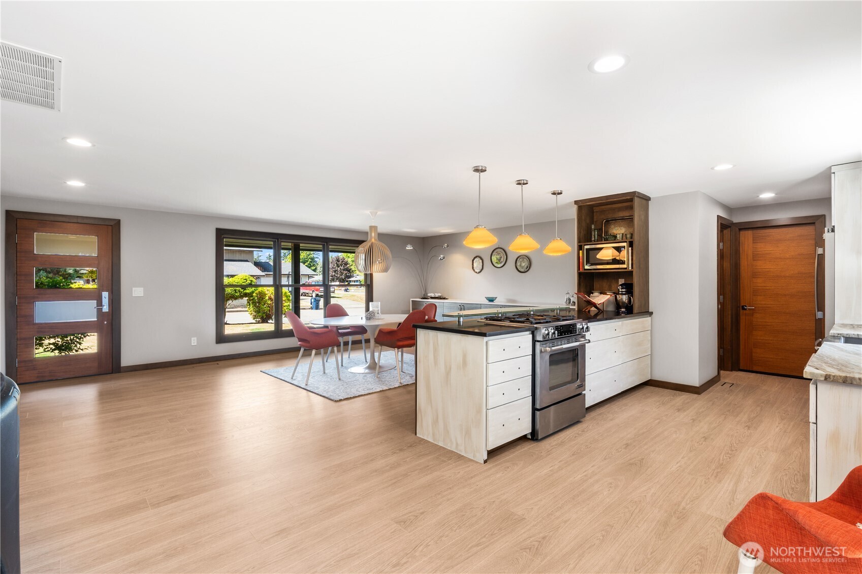1150 Garden Drive Property Photo 4