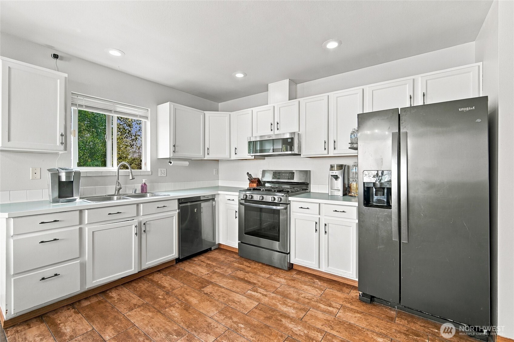 3108 Rosewood Street Property Photo 4
