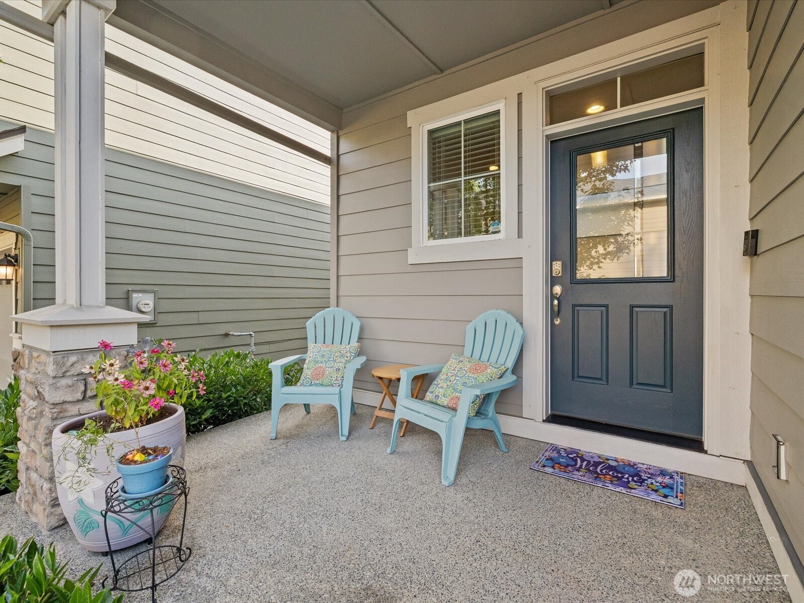 20334 85th Place Property Photo 2