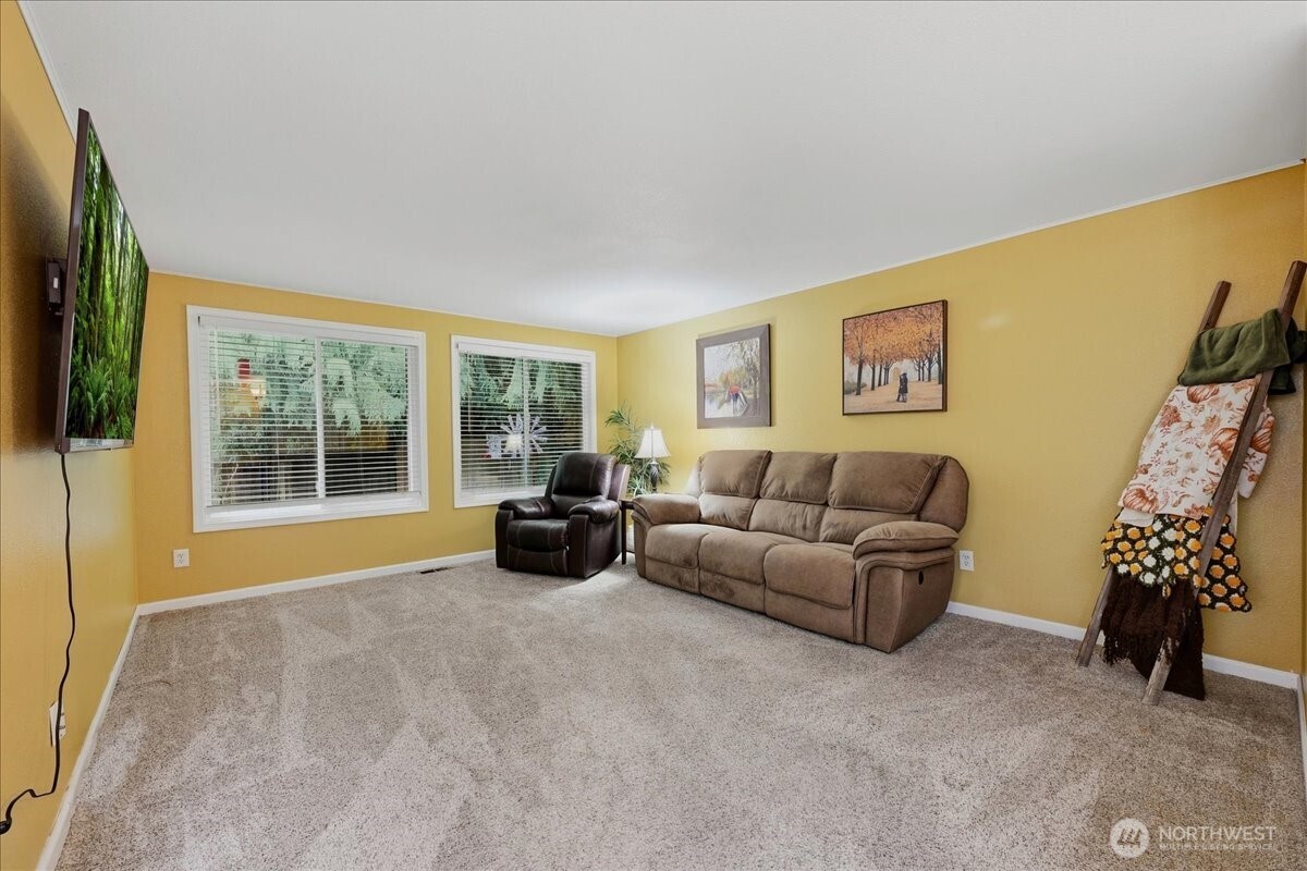 11825 Meridian Place Property Photo 14