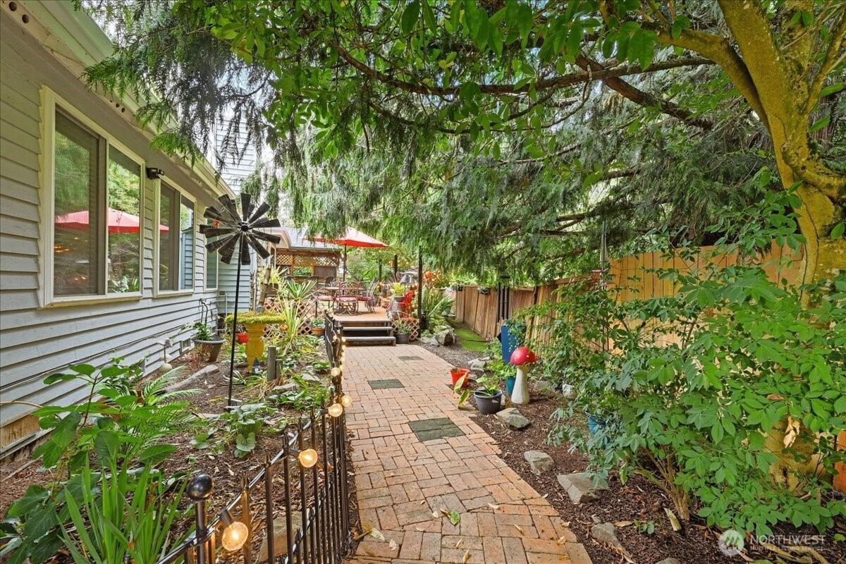 11825 Meridian Place Property Photo 27