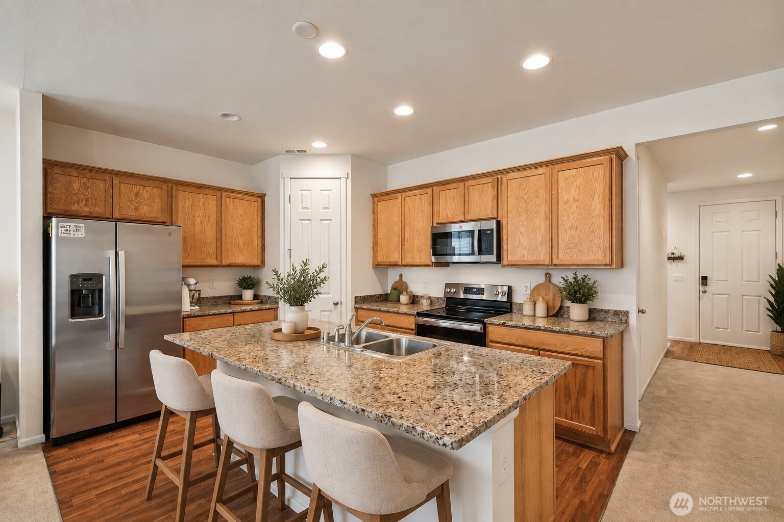 13404 Edmunds Parkway Property Photo 3