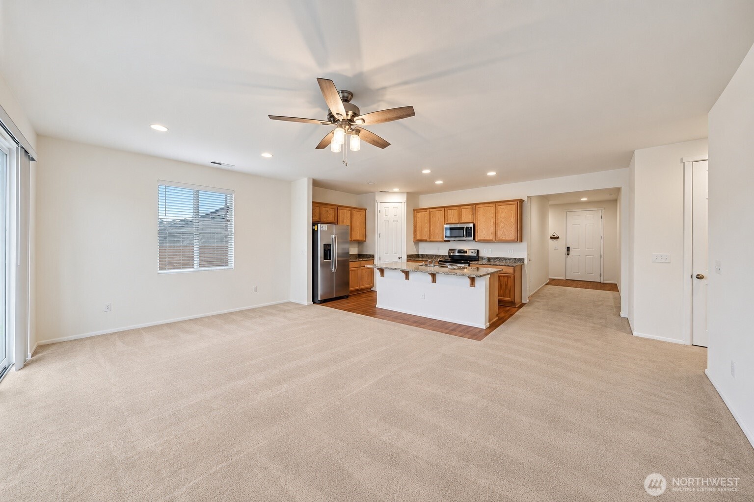 13404 Edmunds Parkway Property Photo 5