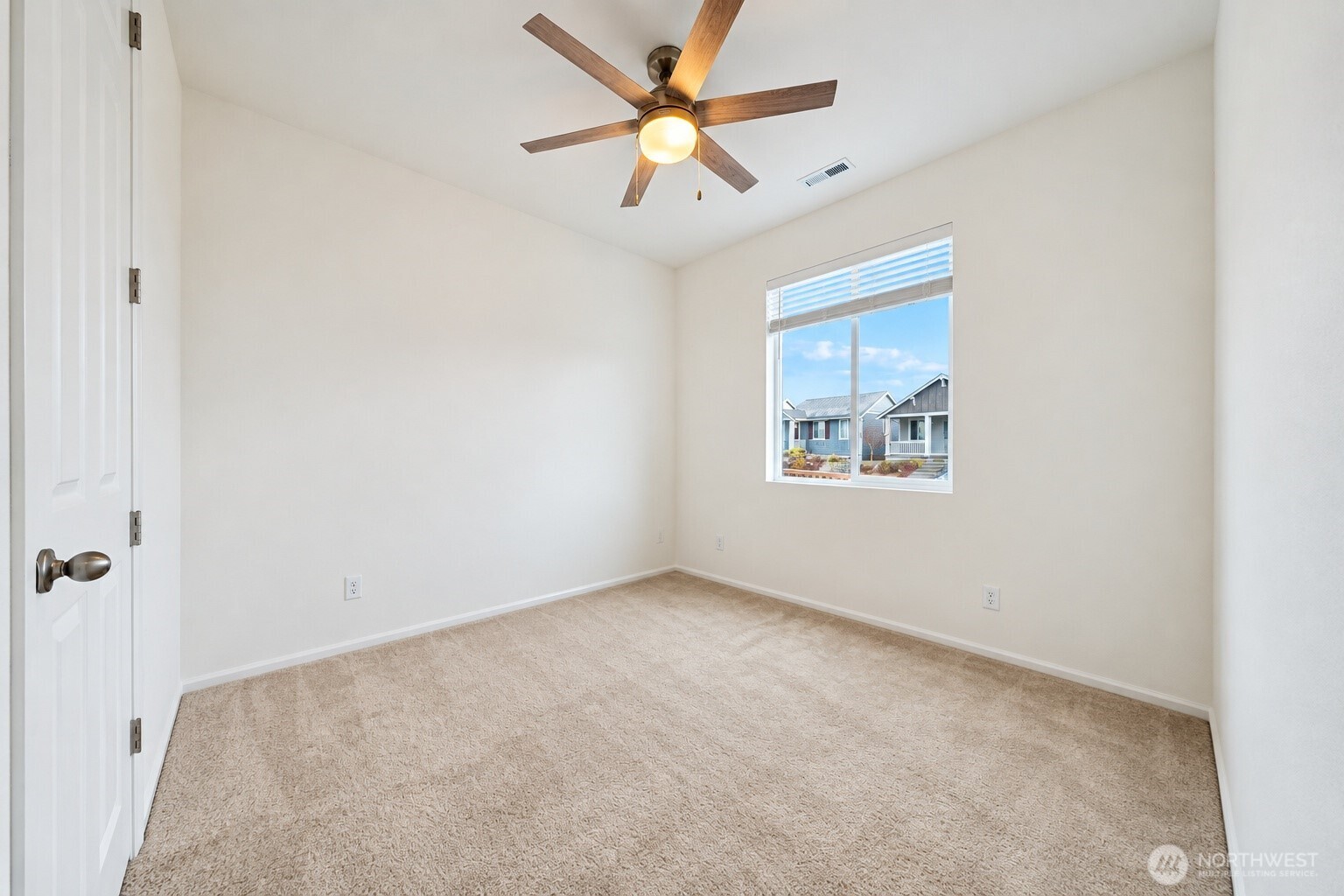 13404 Edmunds Parkway Property Photo 15