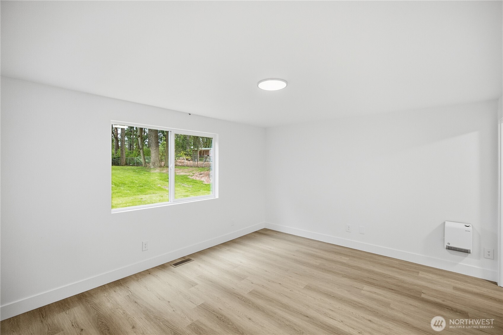 4702 Waller Road Property Photo 19