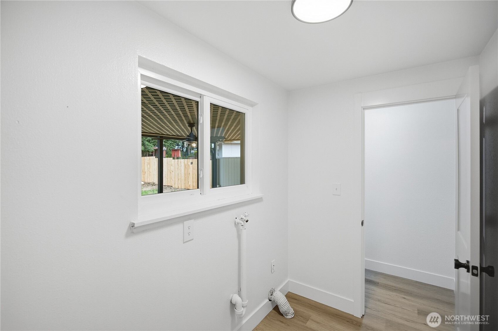 4702 Waller Road Property Photo 24