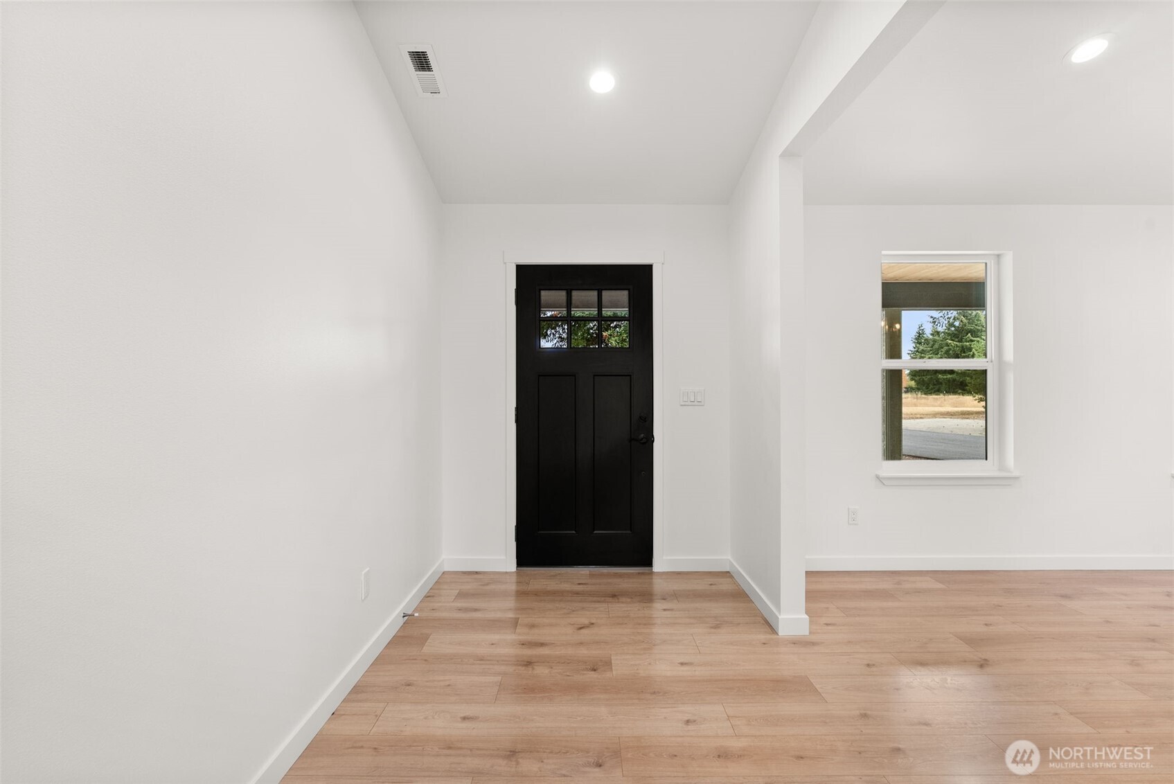 16735 Leitner Road Property Photo 4