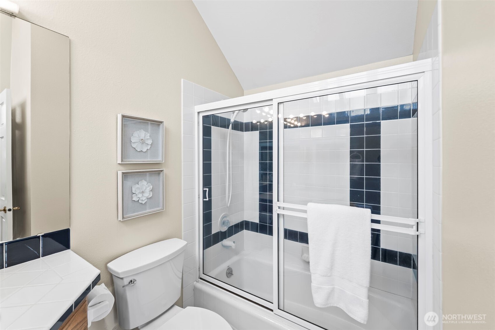 3503 Harborview Drive 2 Property Photo 24
