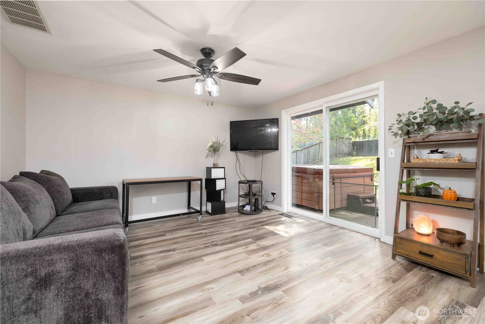 1335 E Mcleod Road Property Photo 14