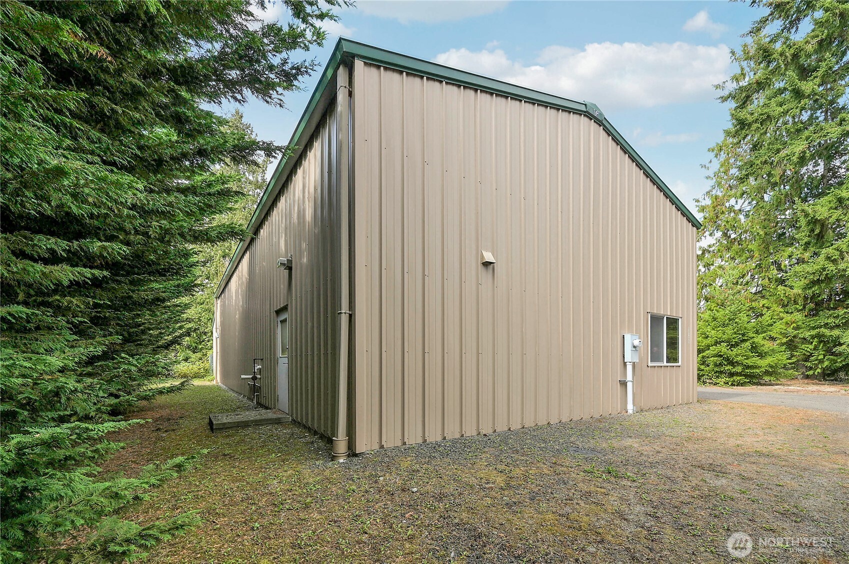 11285 Rhody Drive Property Photo 6