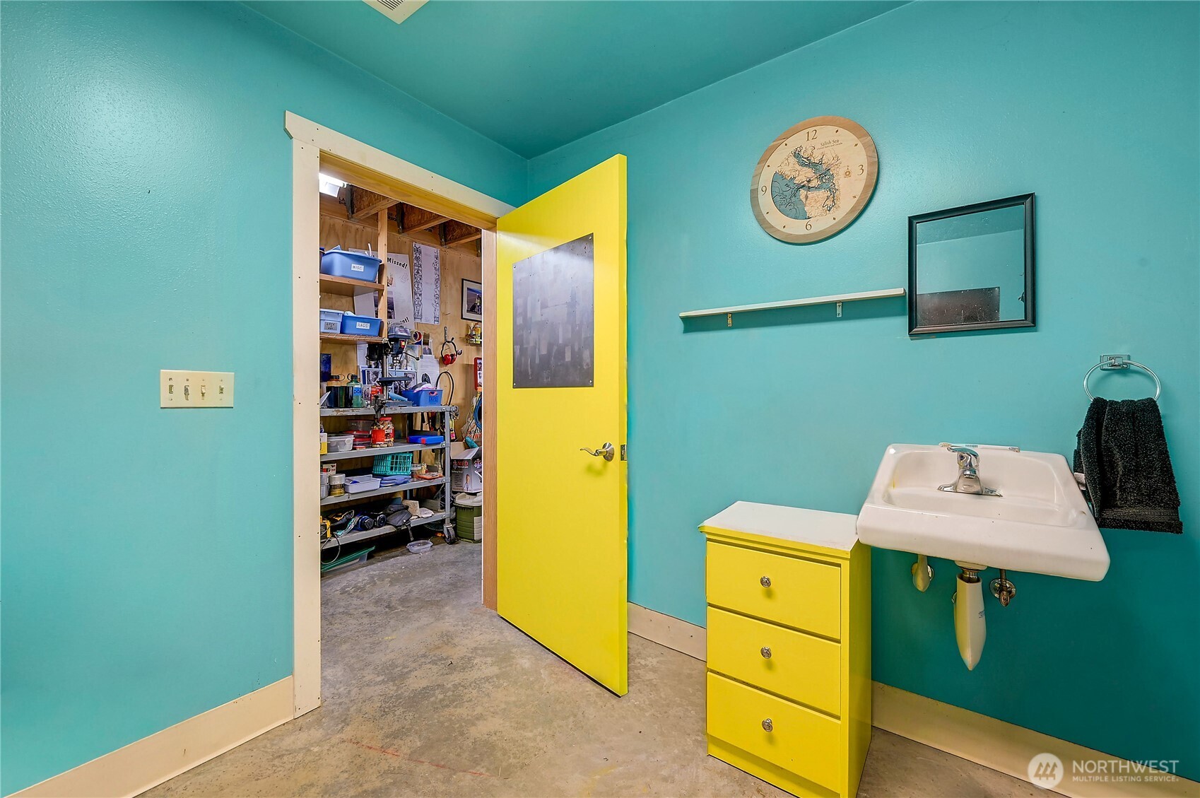 11285 Rhody Drive Property Photo 12