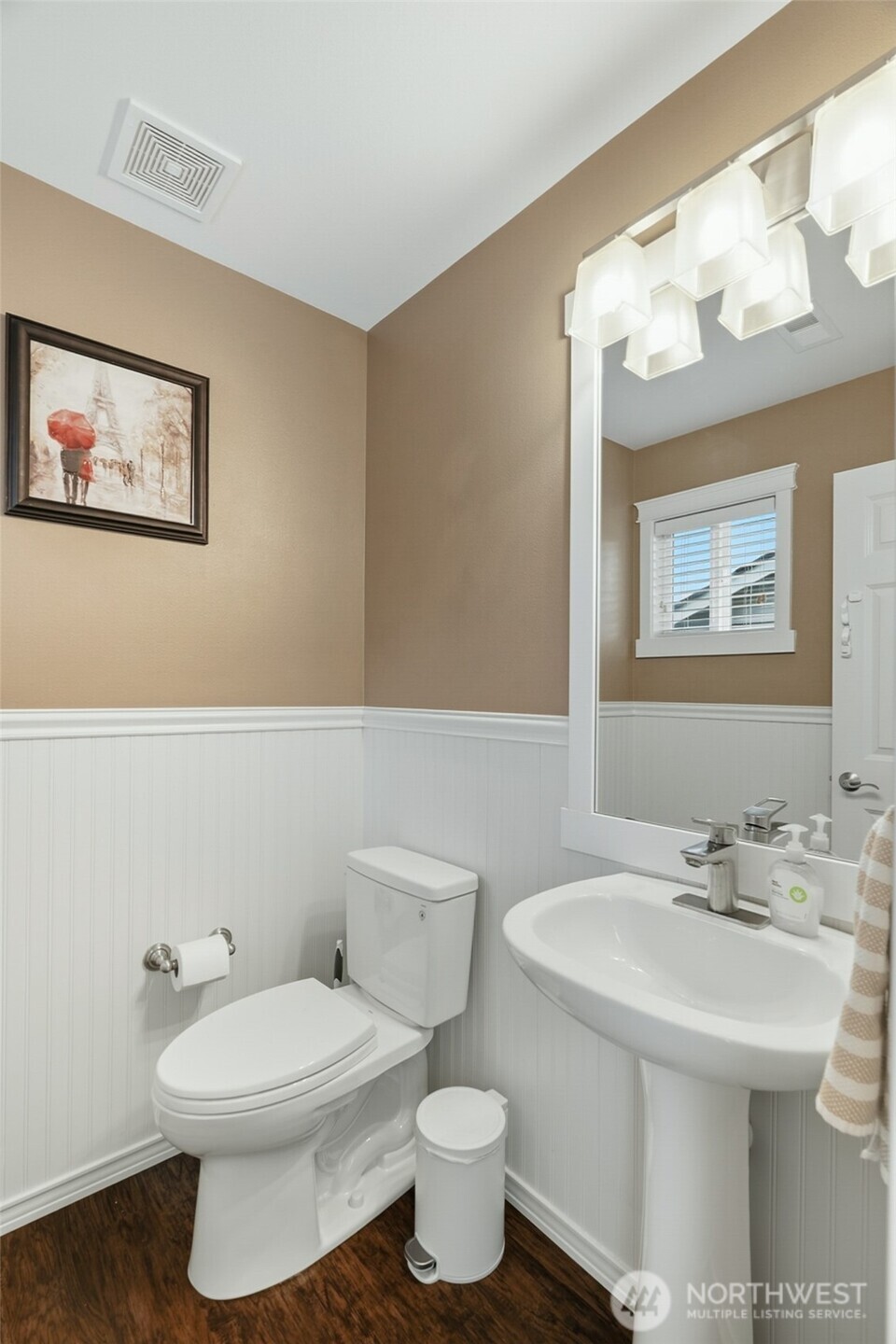 8527 230th Avenue Property Photo 16