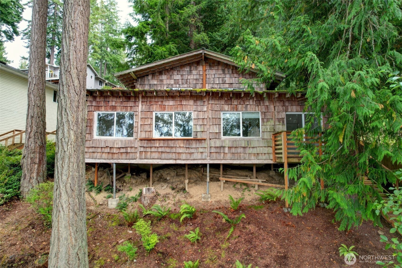 2533 Freestad Rd Property Photo 3