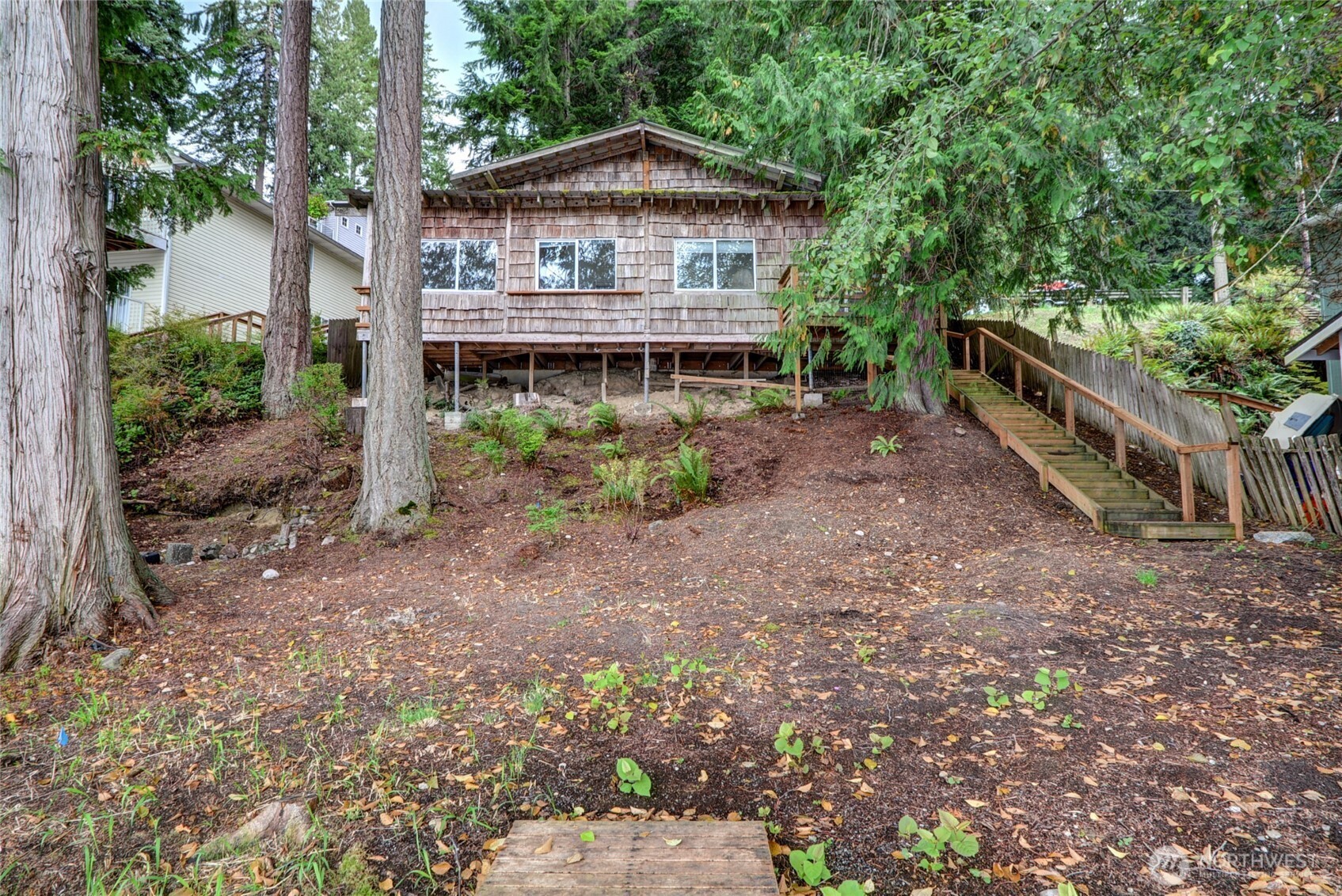 2533 Freestad Rd Property Photo 9