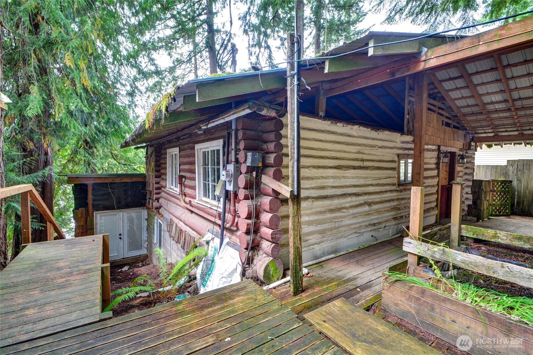 2533 Freestad Rd Property Photo 11