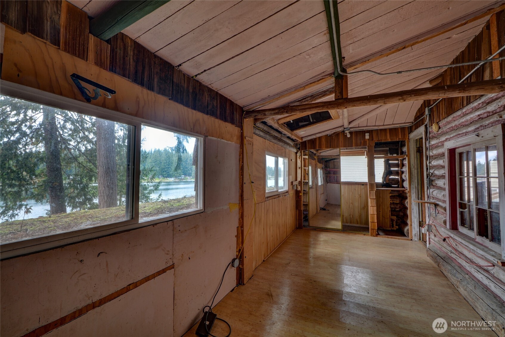 2533 Freestad Rd Property Photo 18