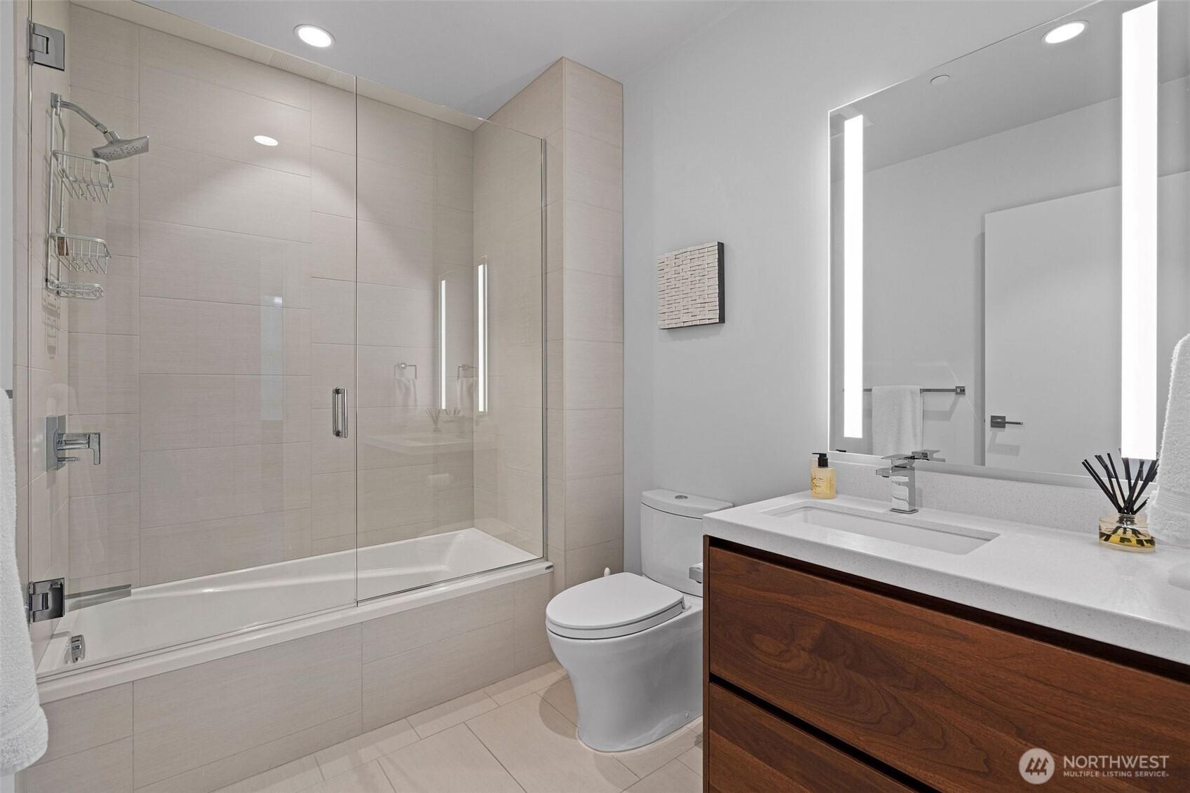 188 Bellevue Way 411 Property Photo 12