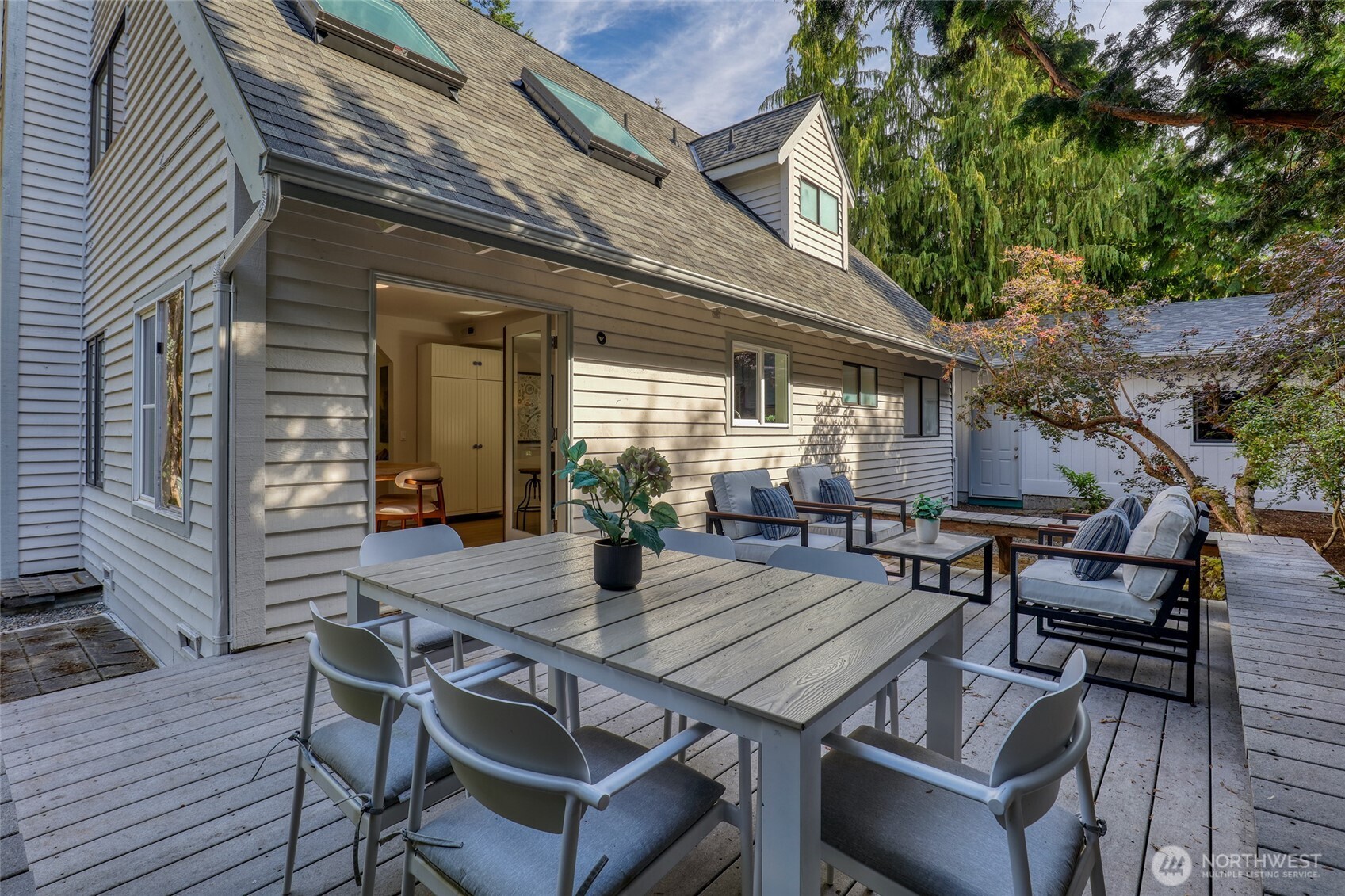 15907 48th Avenue Property Photo 9