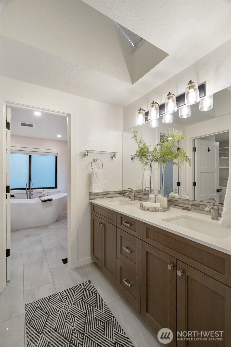 19023 Ne 132nd Street Property Photo 25