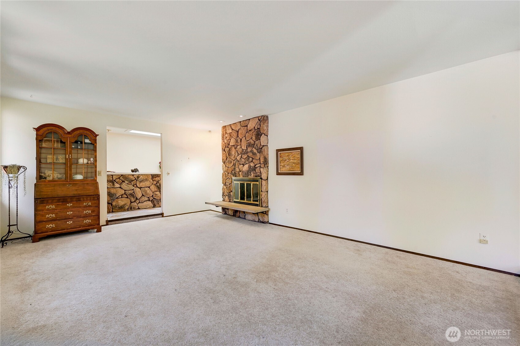 2357 Mountain View Road Property Photo 11