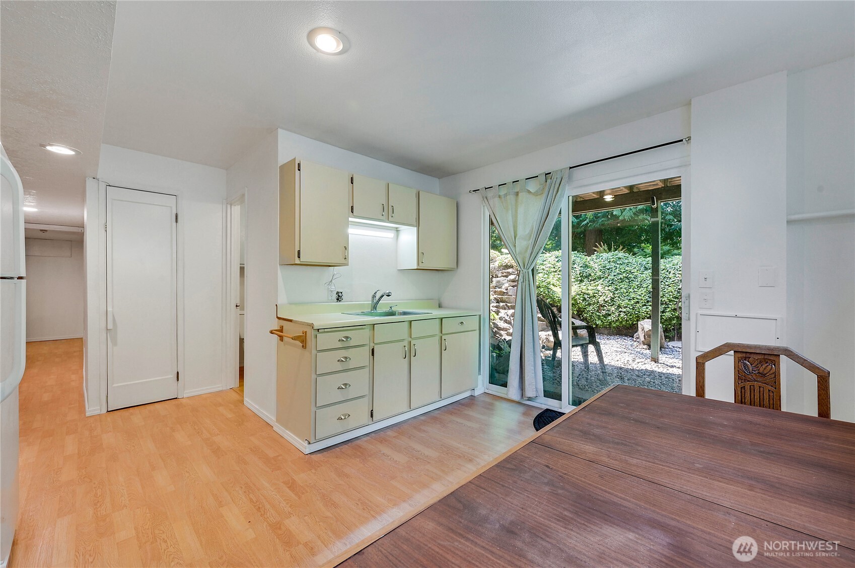 2357 Mountain View Road Property Photo 32