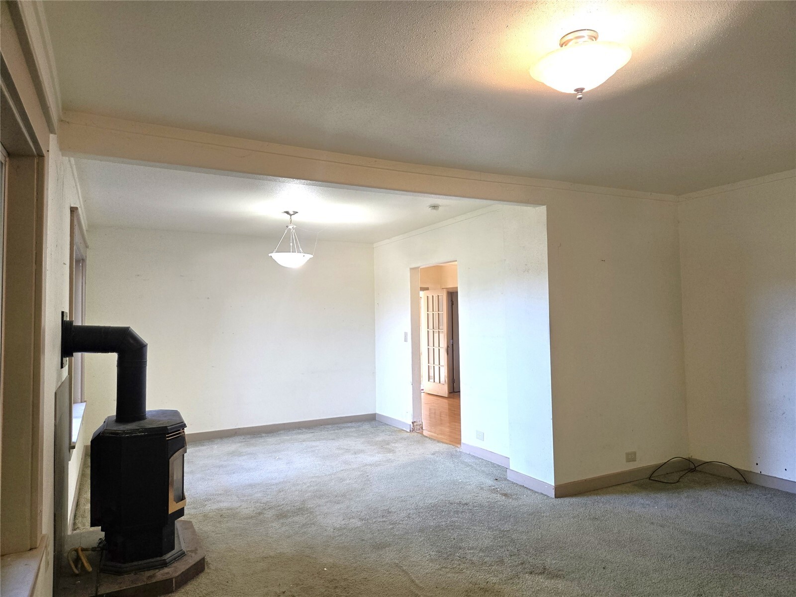 522 S Main Street Property Photo 7