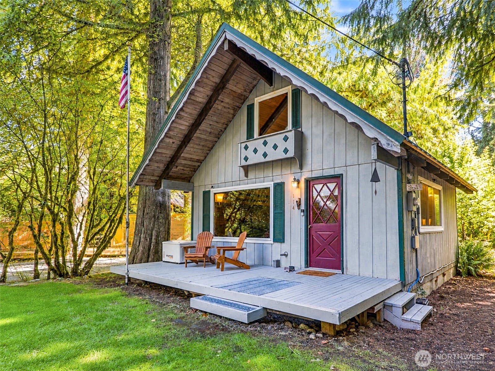 114 3rd Street Property Photo 1