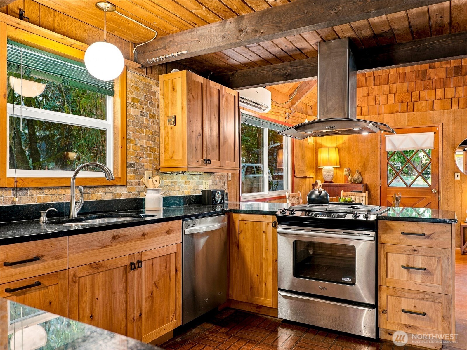 114 3rd Street Property Photo 10
