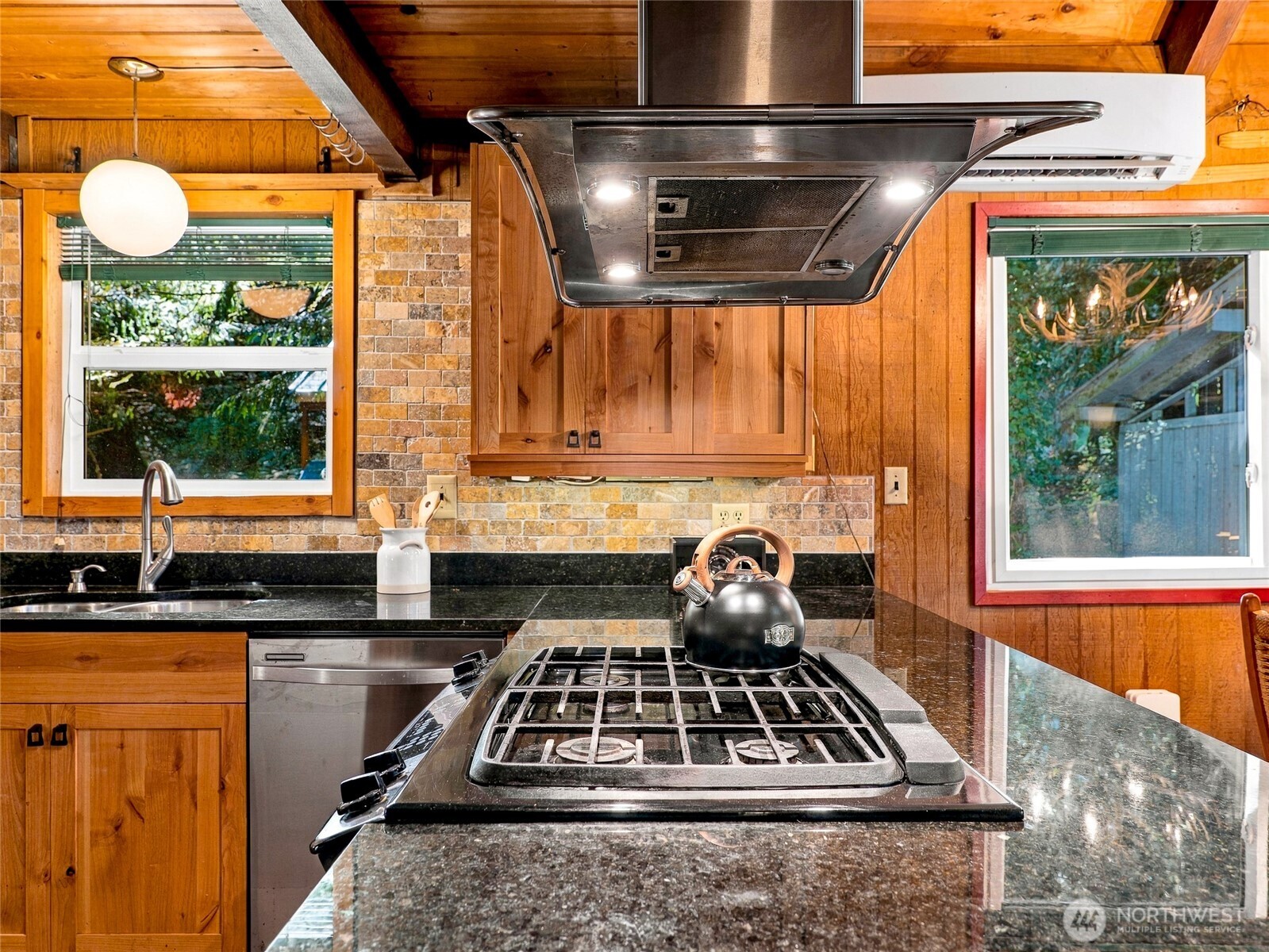 114 3rd Street Property Photo 11
