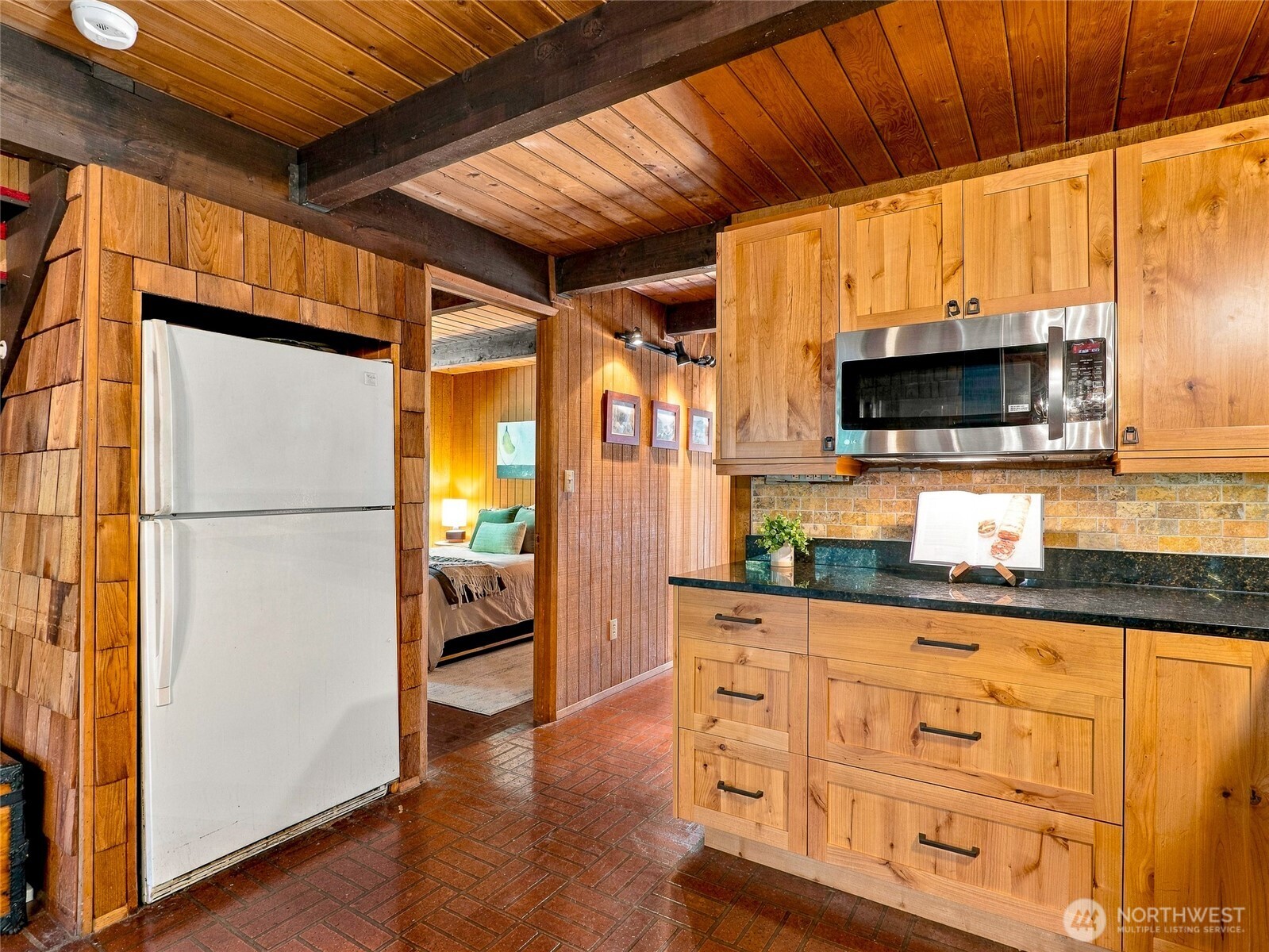 114 3rd Street Property Photo 13