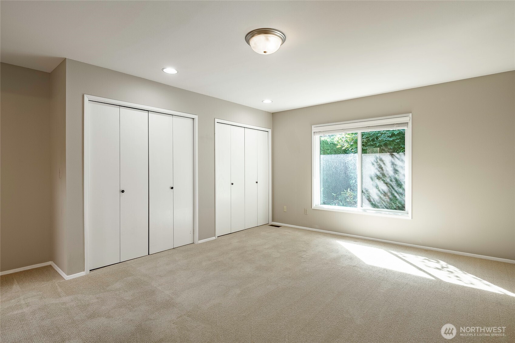 4143 Village Drive B Property Photo 17