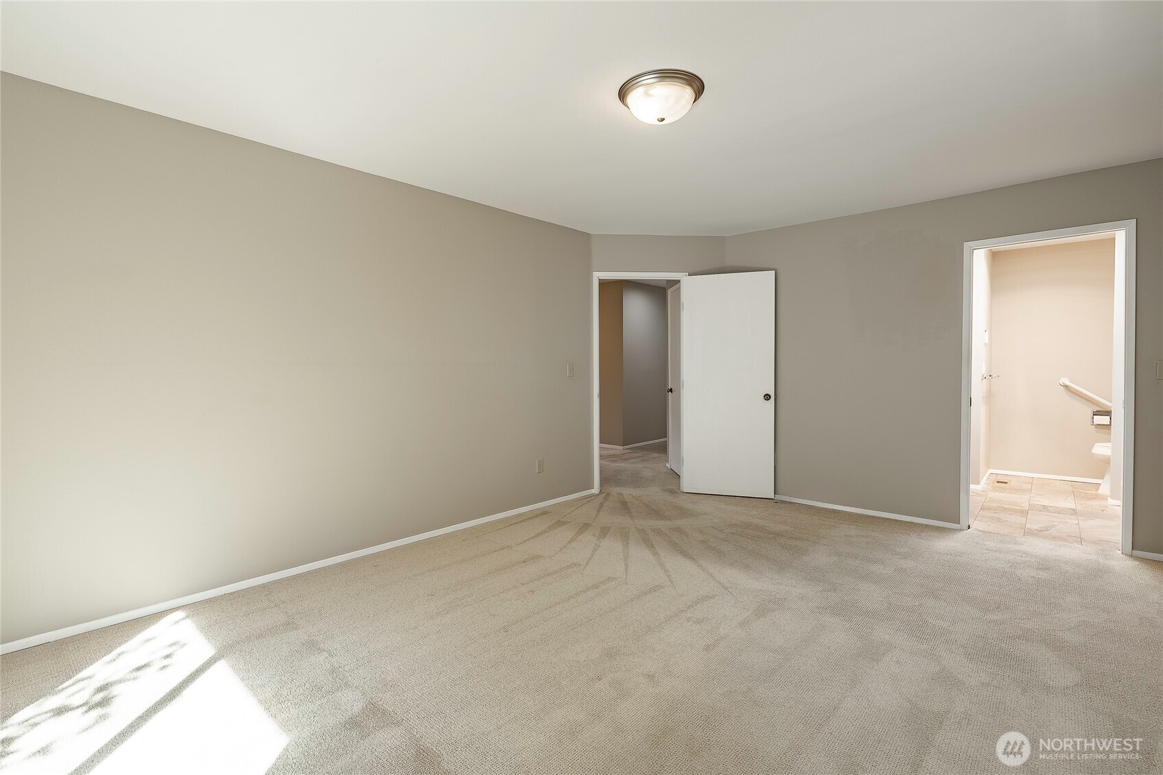 4143 Village Drive B Property Photo 18