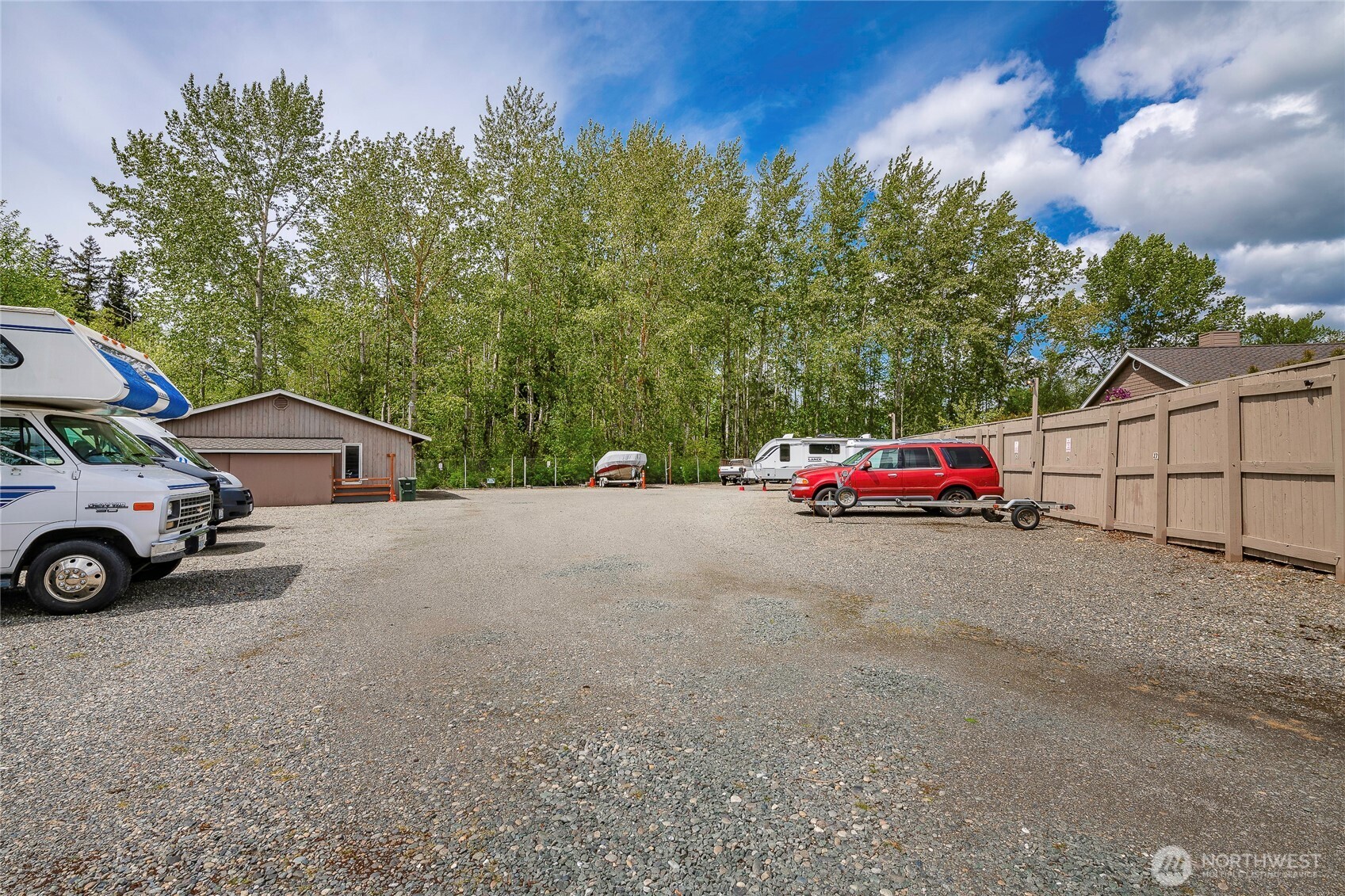 4143 Village Drive B Property Photo 39