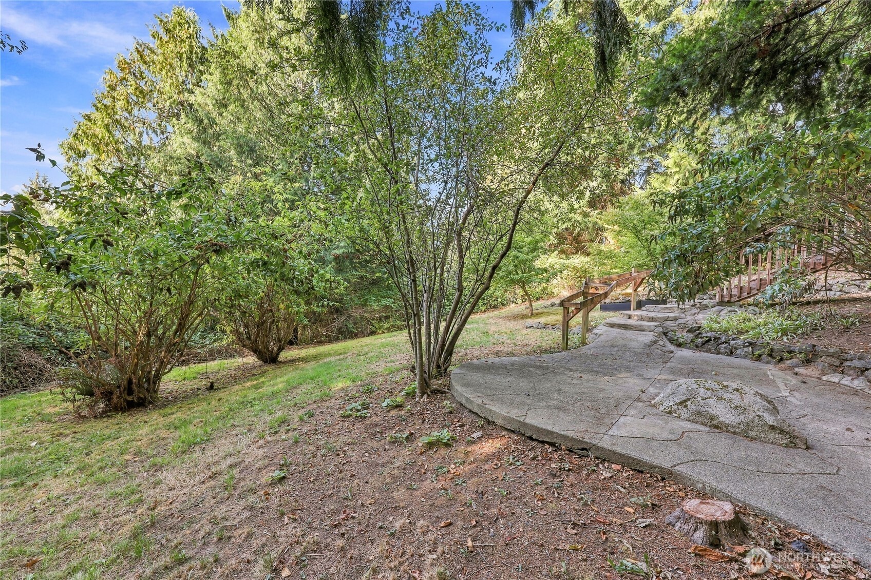 5921 Cedar Court Property Photo 7