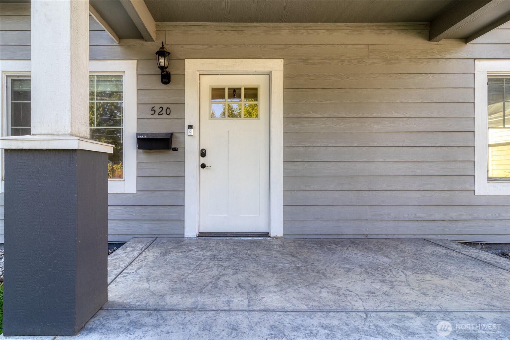 520 Bryant Avenue Property Photo 2
