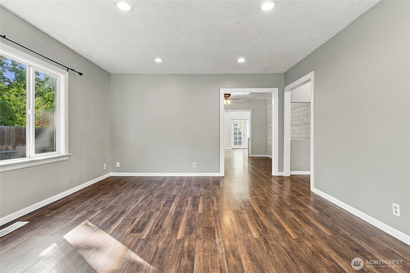 520 Bryant Avenue Property Photo 5