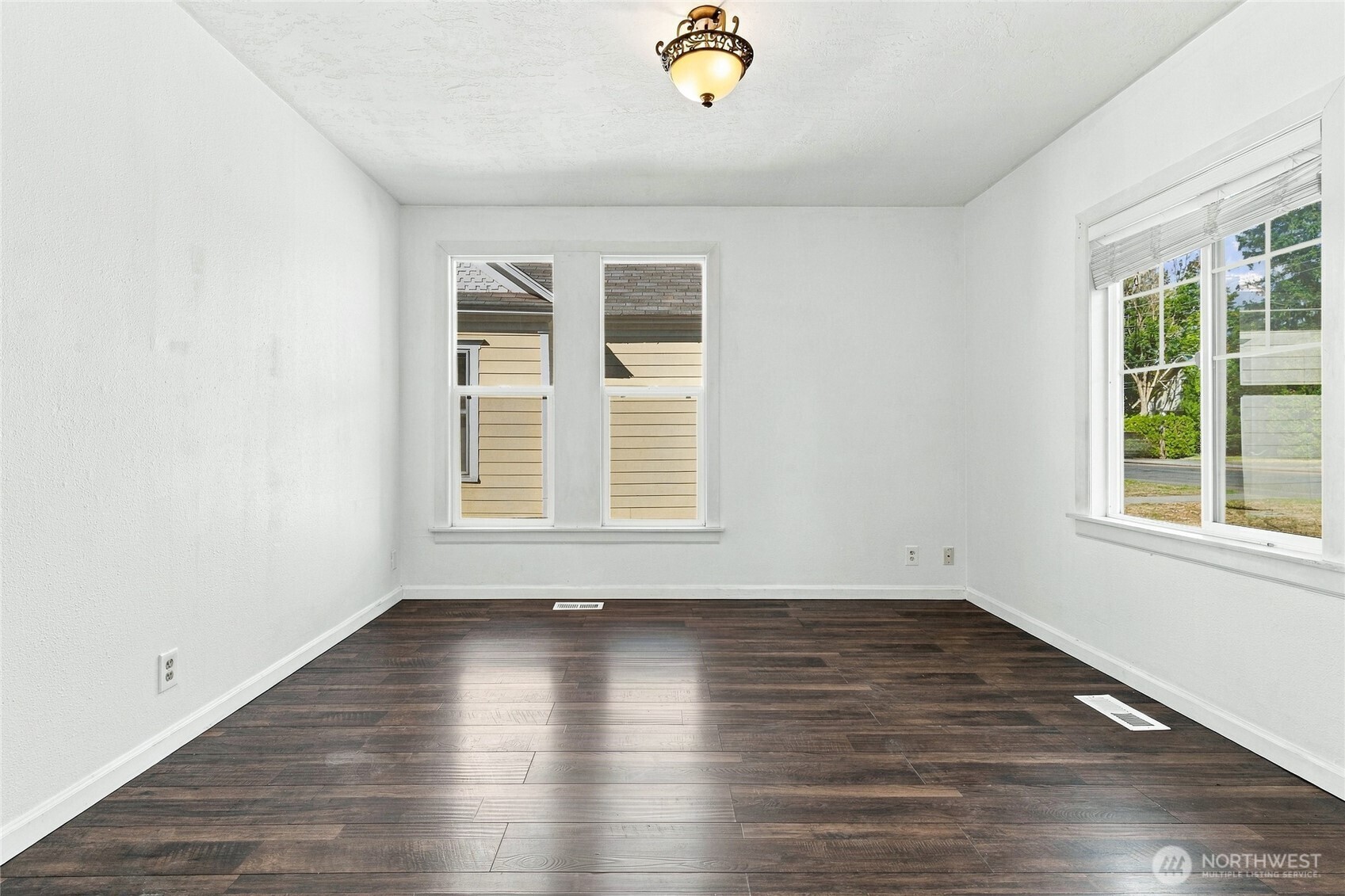 520 Bryant Avenue Property Photo 8
