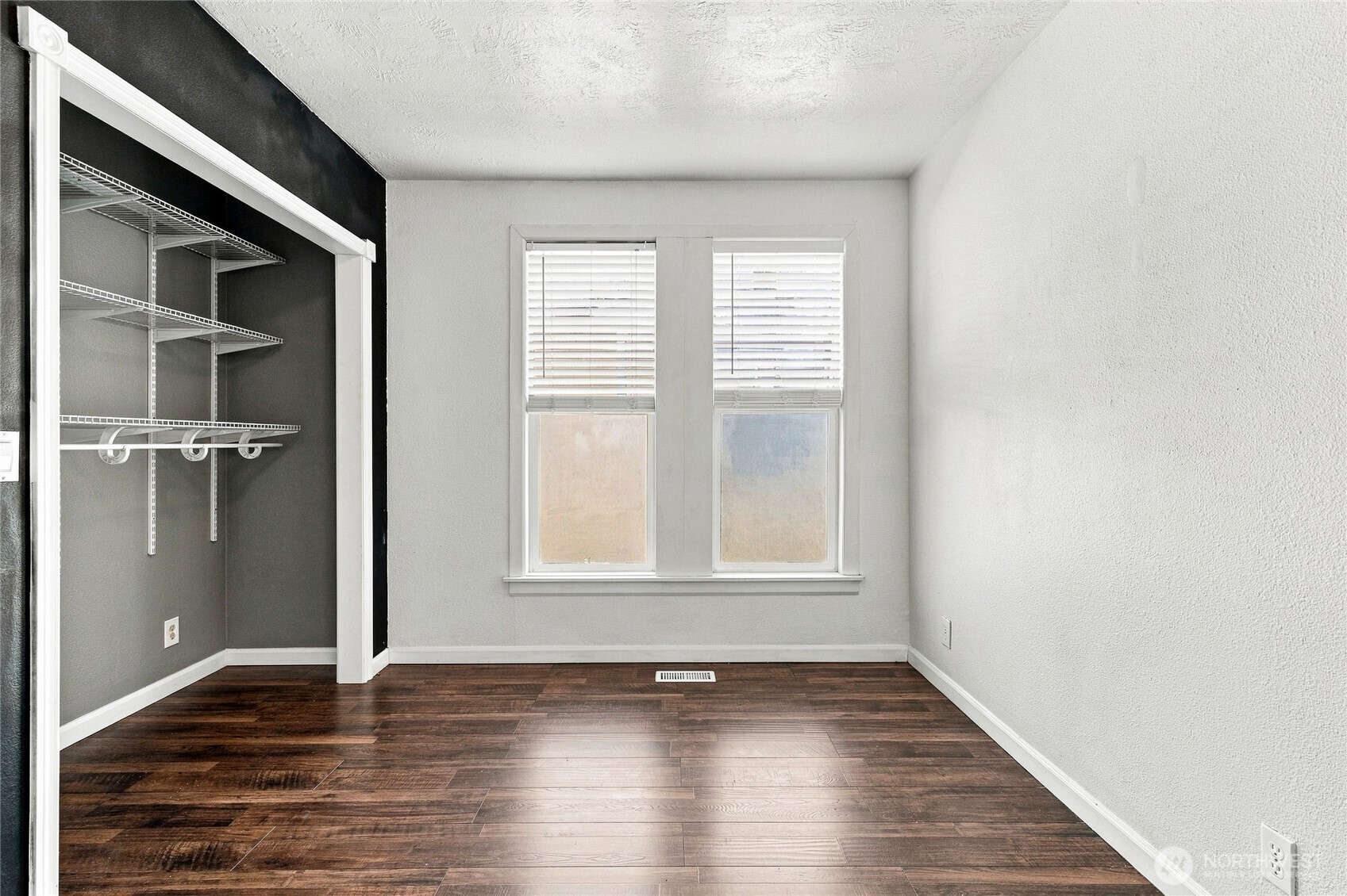 520 Bryant Avenue Property Photo 11