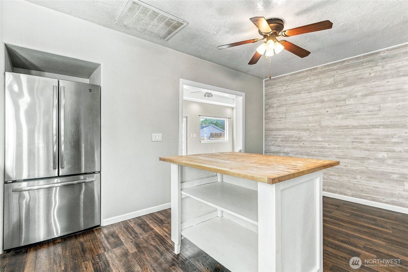 520 Bryant Avenue Property Photo 18
