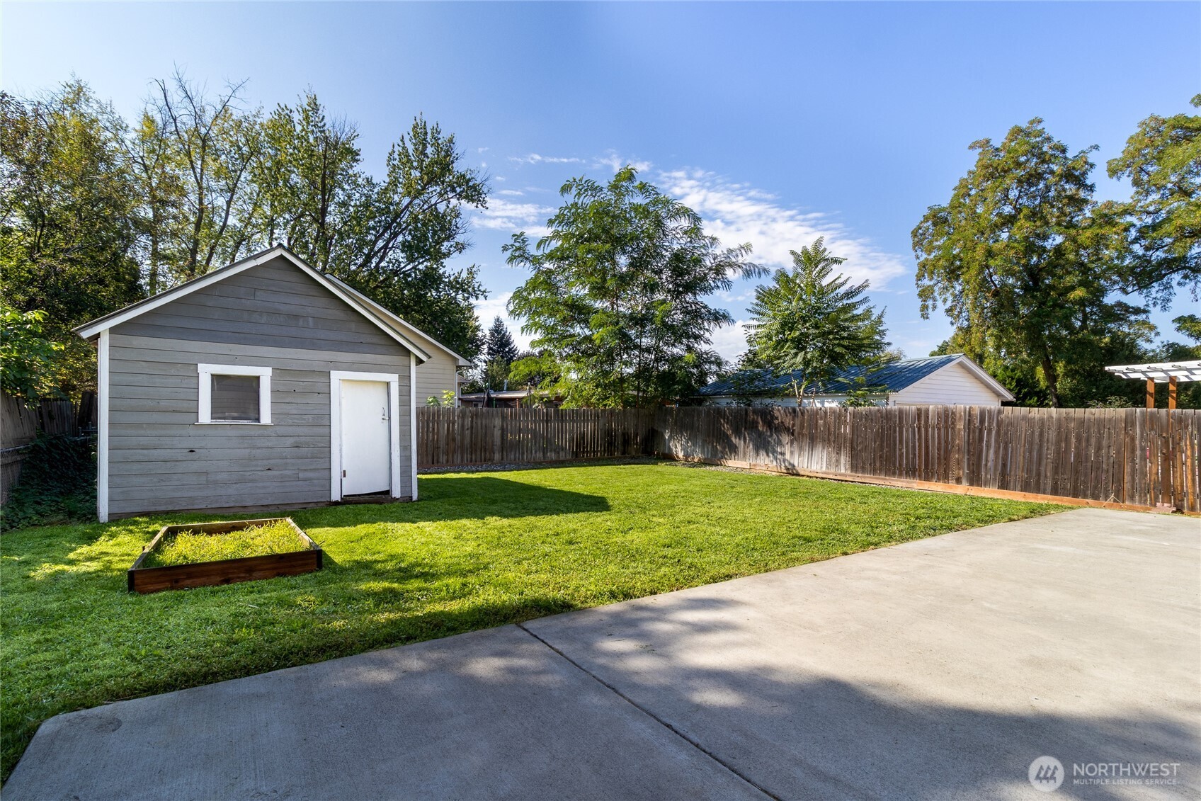 520 Bryant Avenue Property Photo 24